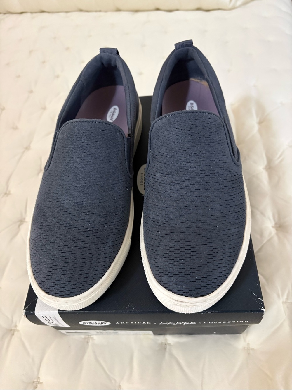 Dr. Scholl's Slip-On Knit Sneakers in Navy with White Sole